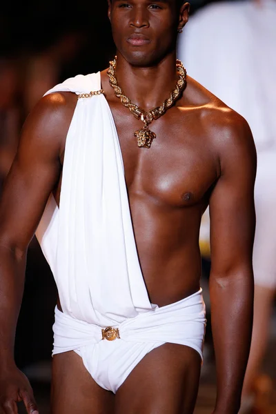Look 38